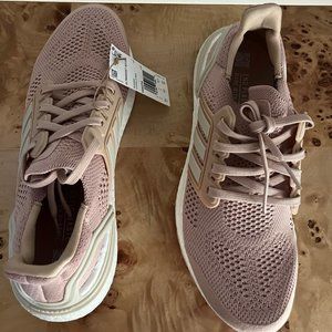 Adidas Ultraboost 19.5 DNA Running Shoes, 8.5, neutral bone color with tag